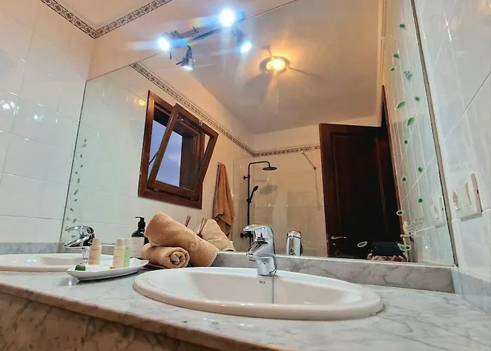 Naay فيلة بلايا بلانكا